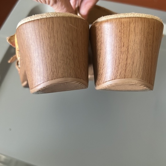 Dansko Sophie slide stain glass size 40 adjustable holographic sandal. - Picture 10 of 15